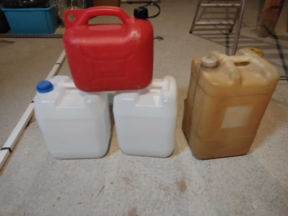 kanister na paliwo
