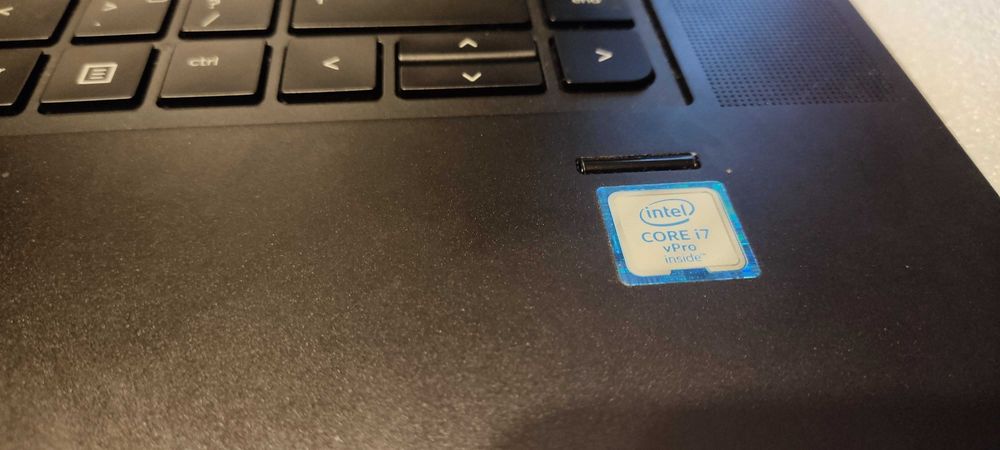 HP ZBook Studio G3 15,6 " Intel Core i7 32 GB / 500 GB srebrny