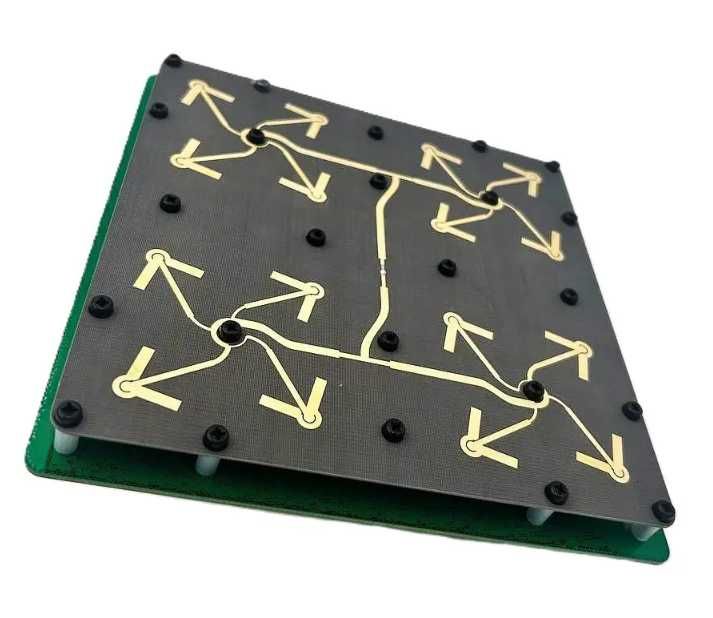 Патч антена Scream Industries 6.0-8.0GHz 18dBi RHCP для FPV SMA Male