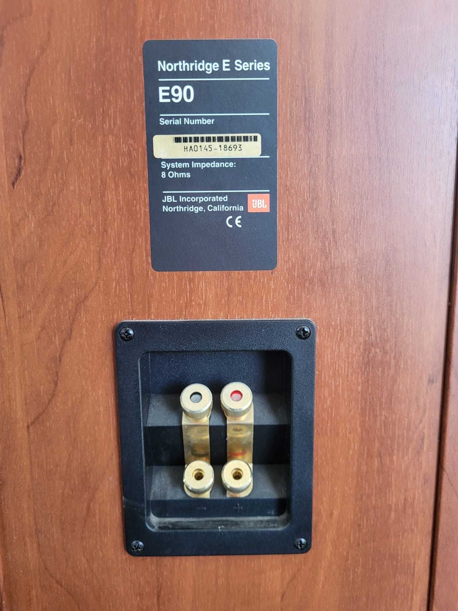 Głośniki JBL E90