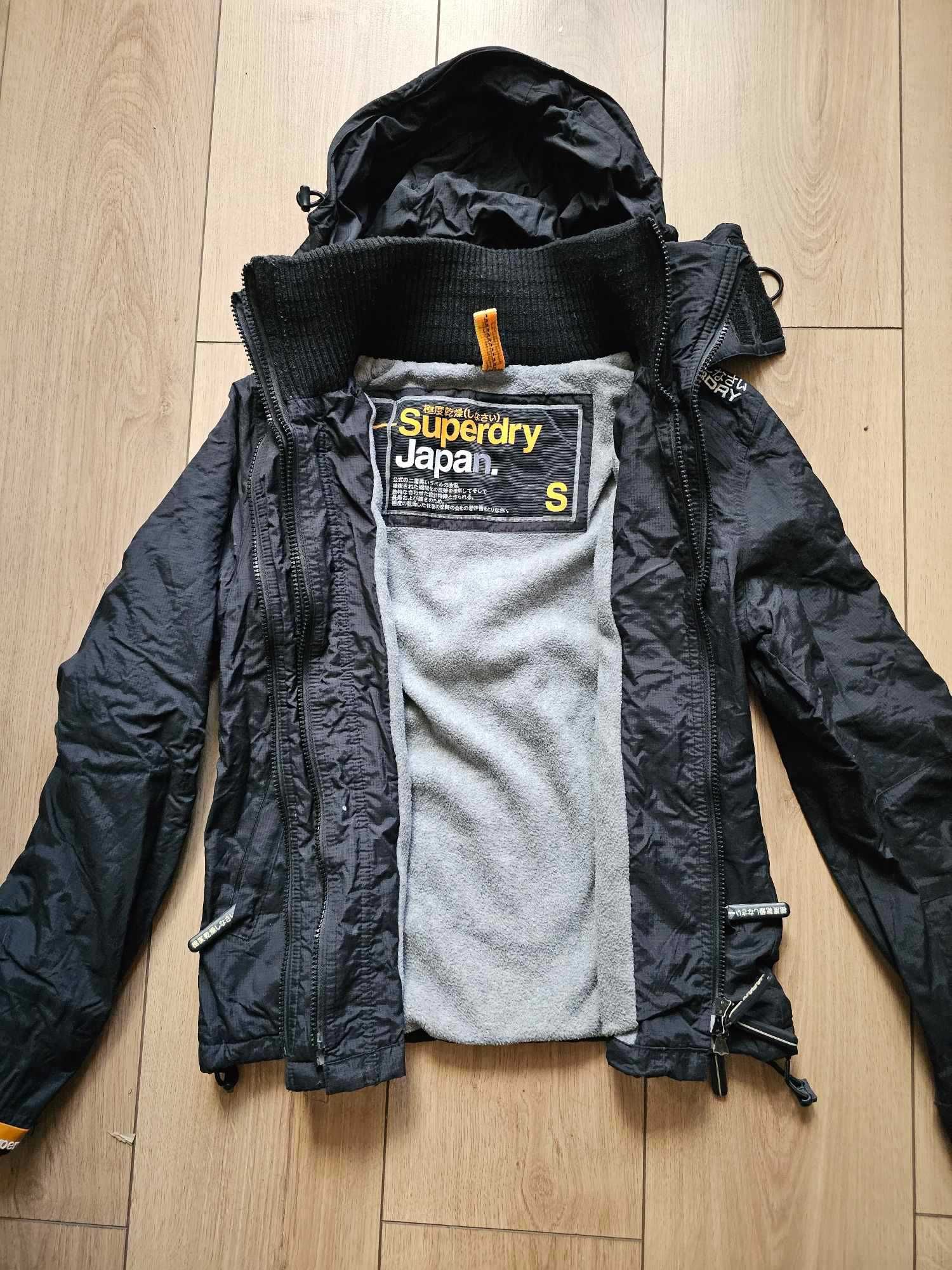 Kurtka damska zimowa Superdry Professional - Windcheater