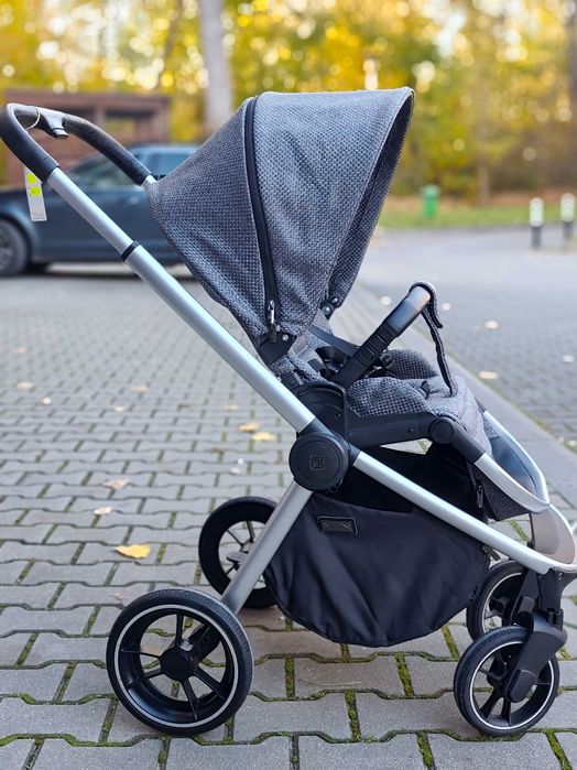 Lekki zgrabny wózek Moon Resea 2w1