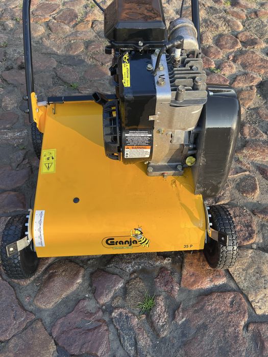 Wertykulator spalinowy