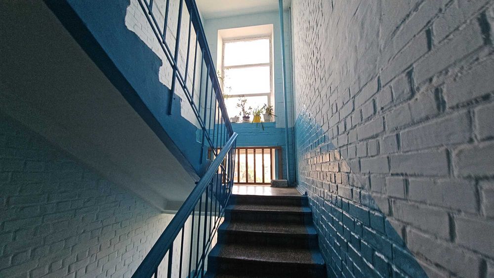 Київ район ДВРЗ вул. Алматинська 89 а. Є ВІДЕООГЛЯД.