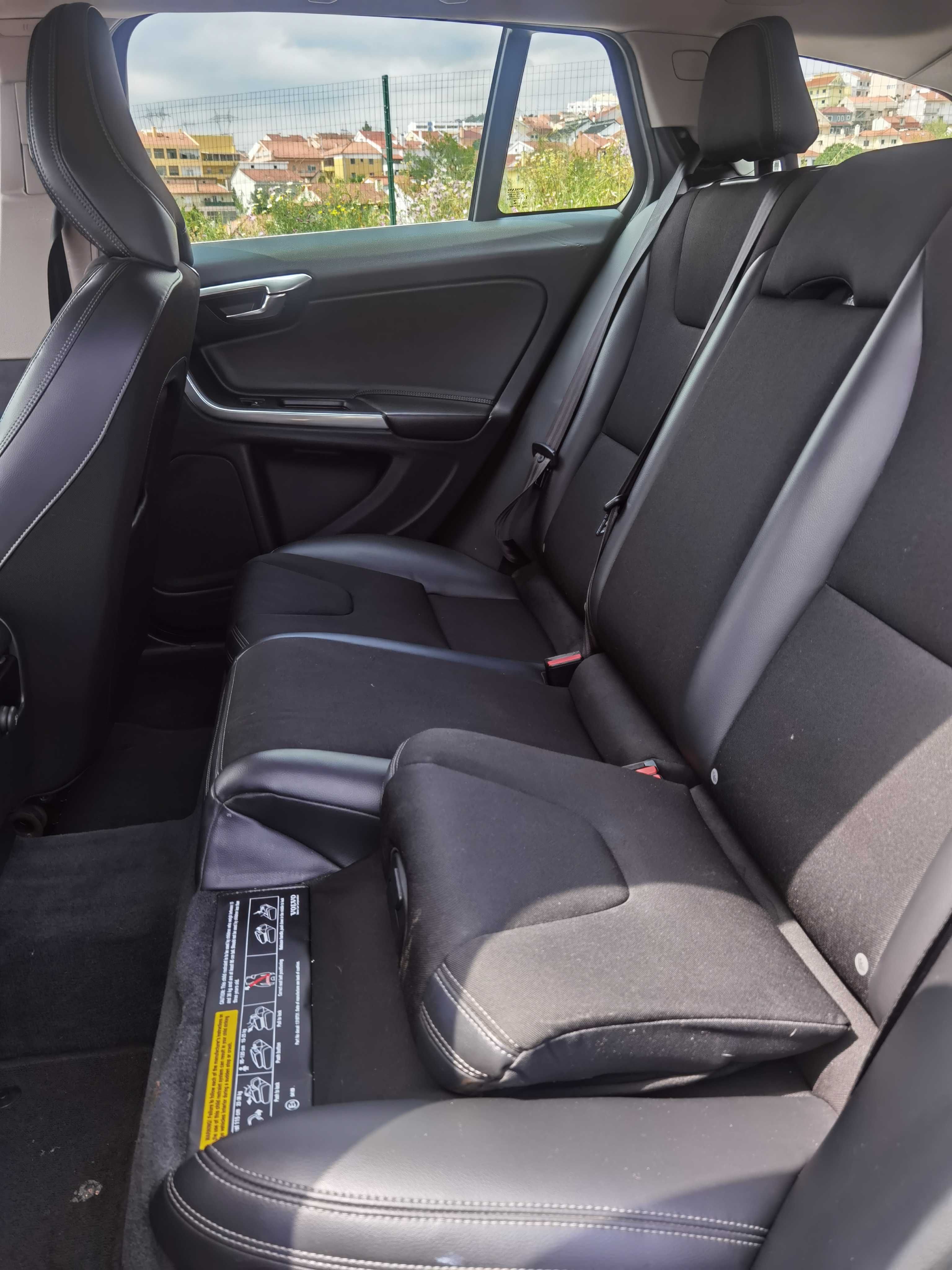 Volvo V60 D4 - 190 CVS