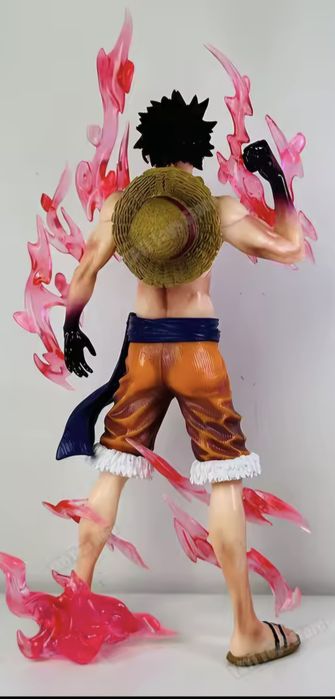 Estátua do anime One Piece do personagem Luffy com 20 centímetros