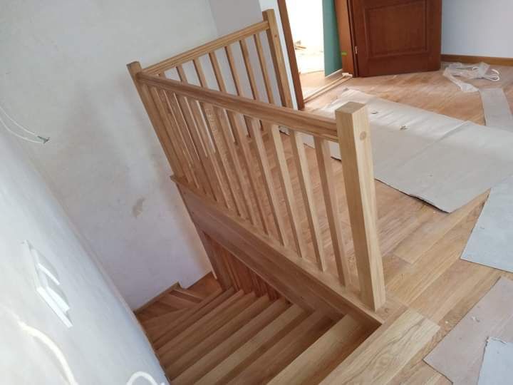 Schody Drewniane Na Beton, usługi stolarskie