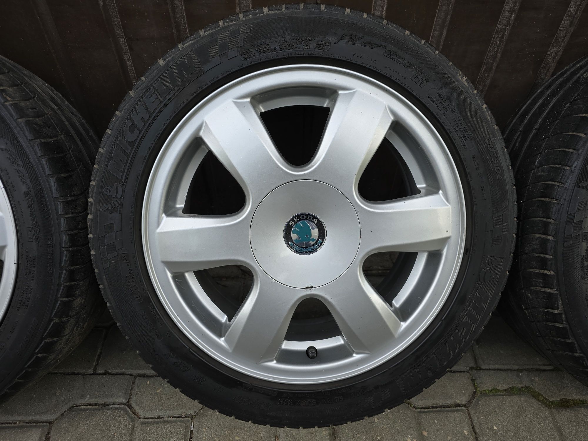 Felgi z oponami 195/50R15 Skoda Fabia 5x100 Ibiza Polo Octavia 15"