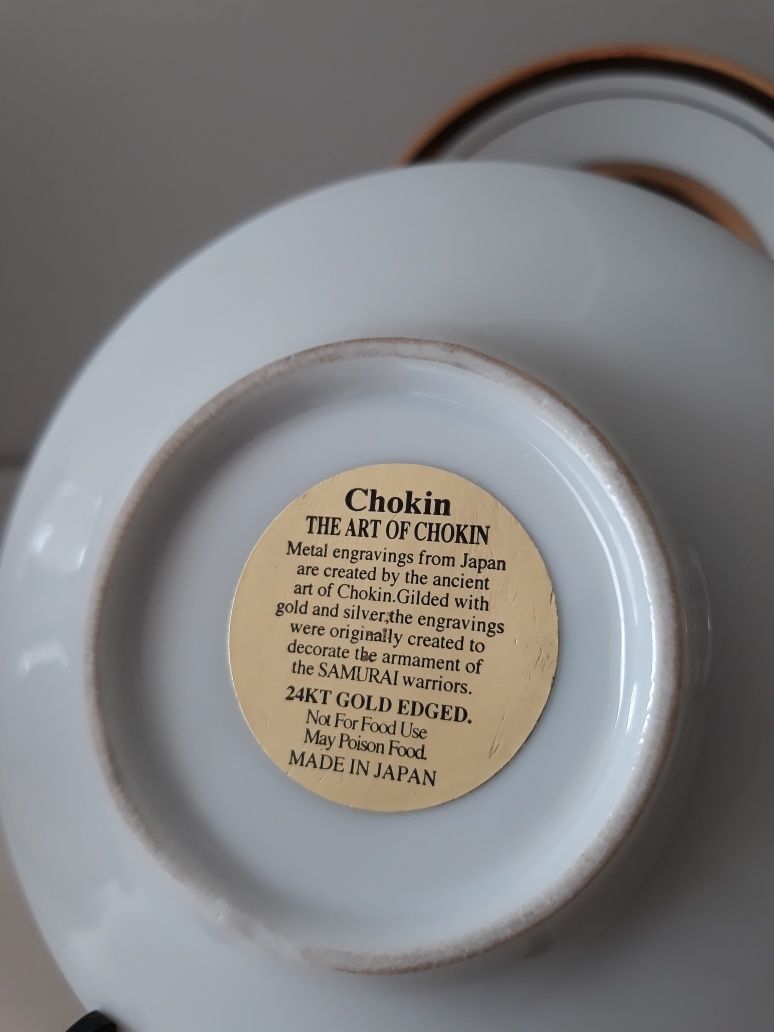 4 pratos porcelana Chokin Japonesa pintada à mão e ouro 24k