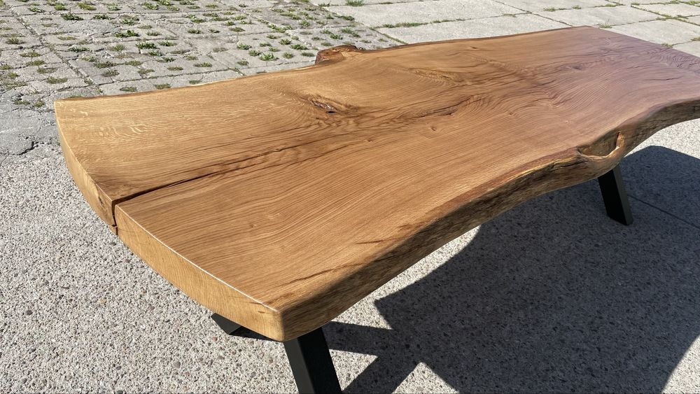 Stół dębowy, monolit z naturalną krawędzią 276x90