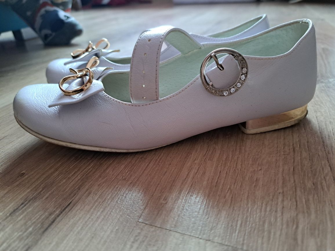 Buty komunijne rozm. 33