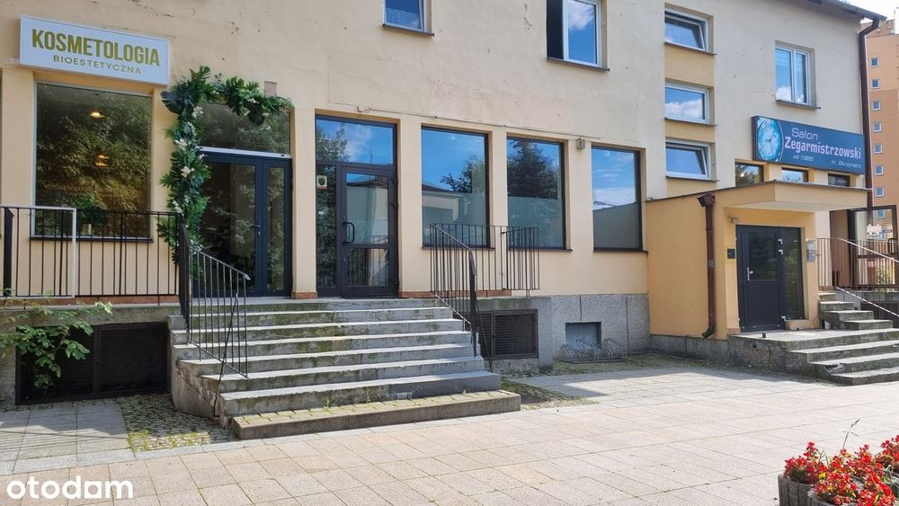 Atrakcyjny lokal 73 m {opcja 143 m} na wynajem w samym centrum miasta.