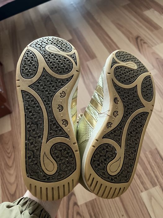 Кросівки «Адідас» оригінал