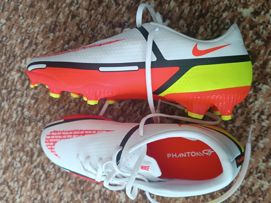 Футбольные бутсы 36 размер Nike Phantom Gt Club 2 White/Red DA5640-167