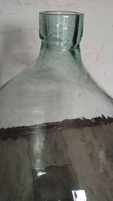 Gąsior do wina, stary bardzo dobrym stanie.