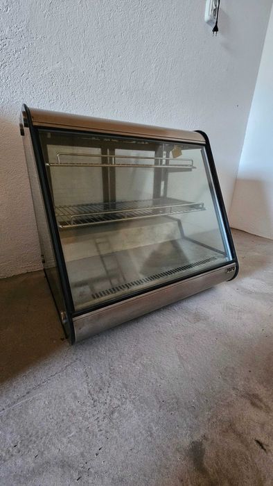 Witryna chłodnicza stołowa SARO model SOPHIE 160