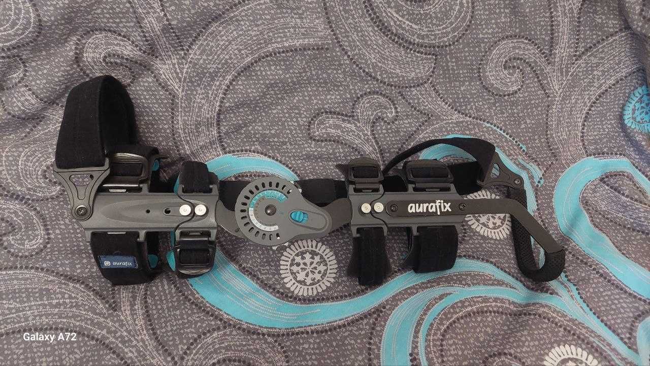 Ортез ліктьовий  Aurafix 305 A правий