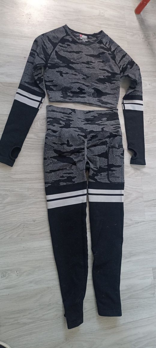 Zestaw sportowy Camouflage camo print stripes Shein rozmiar S