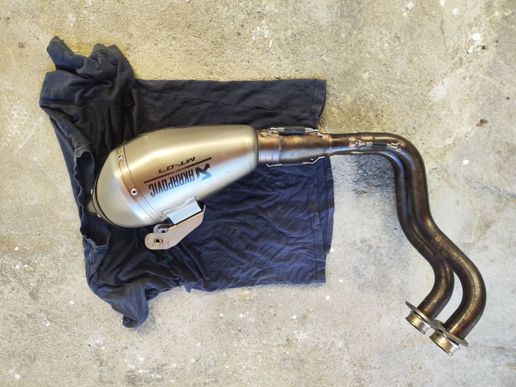 Akrapovic Titanium MT07
