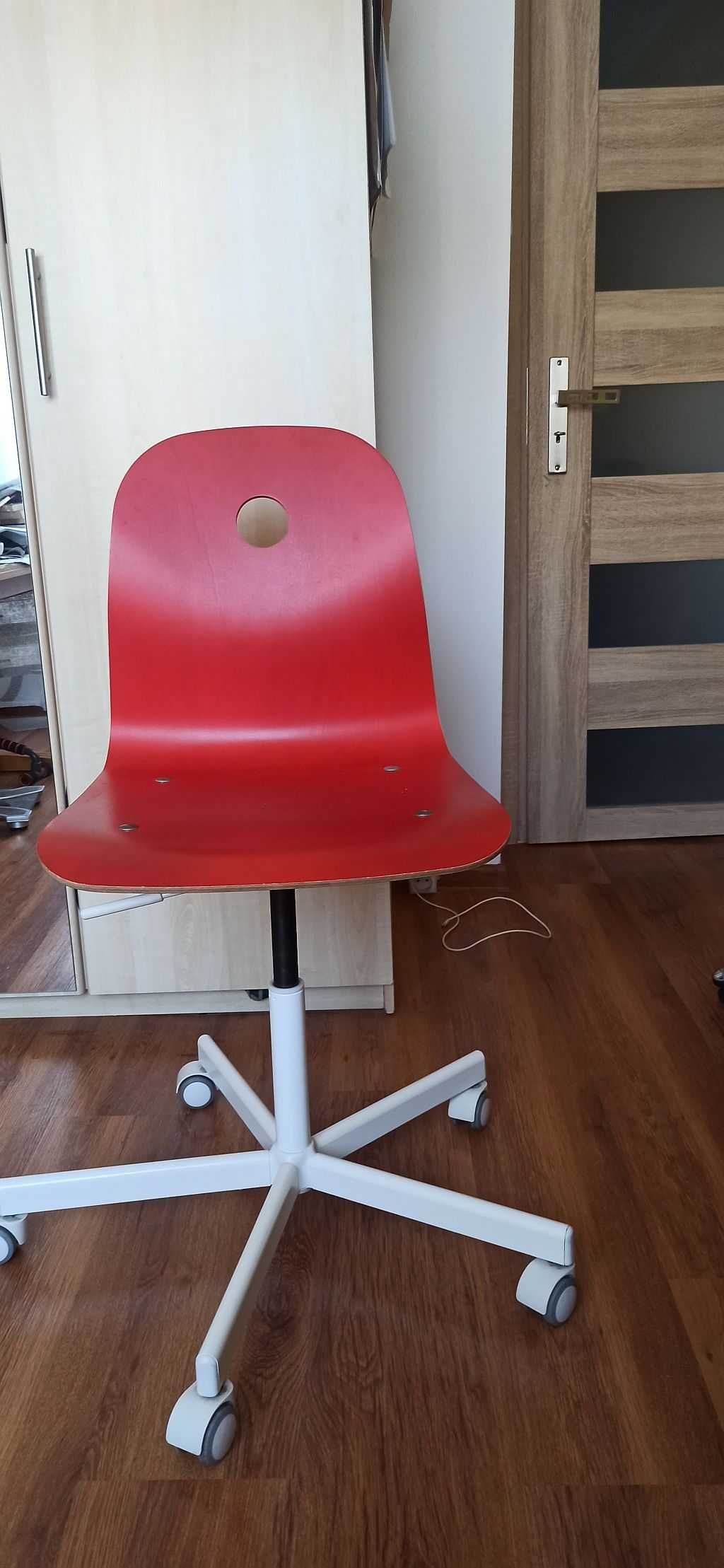 Fotel Ikea biurowy obrotowy na kołkach krzesło vagsberg