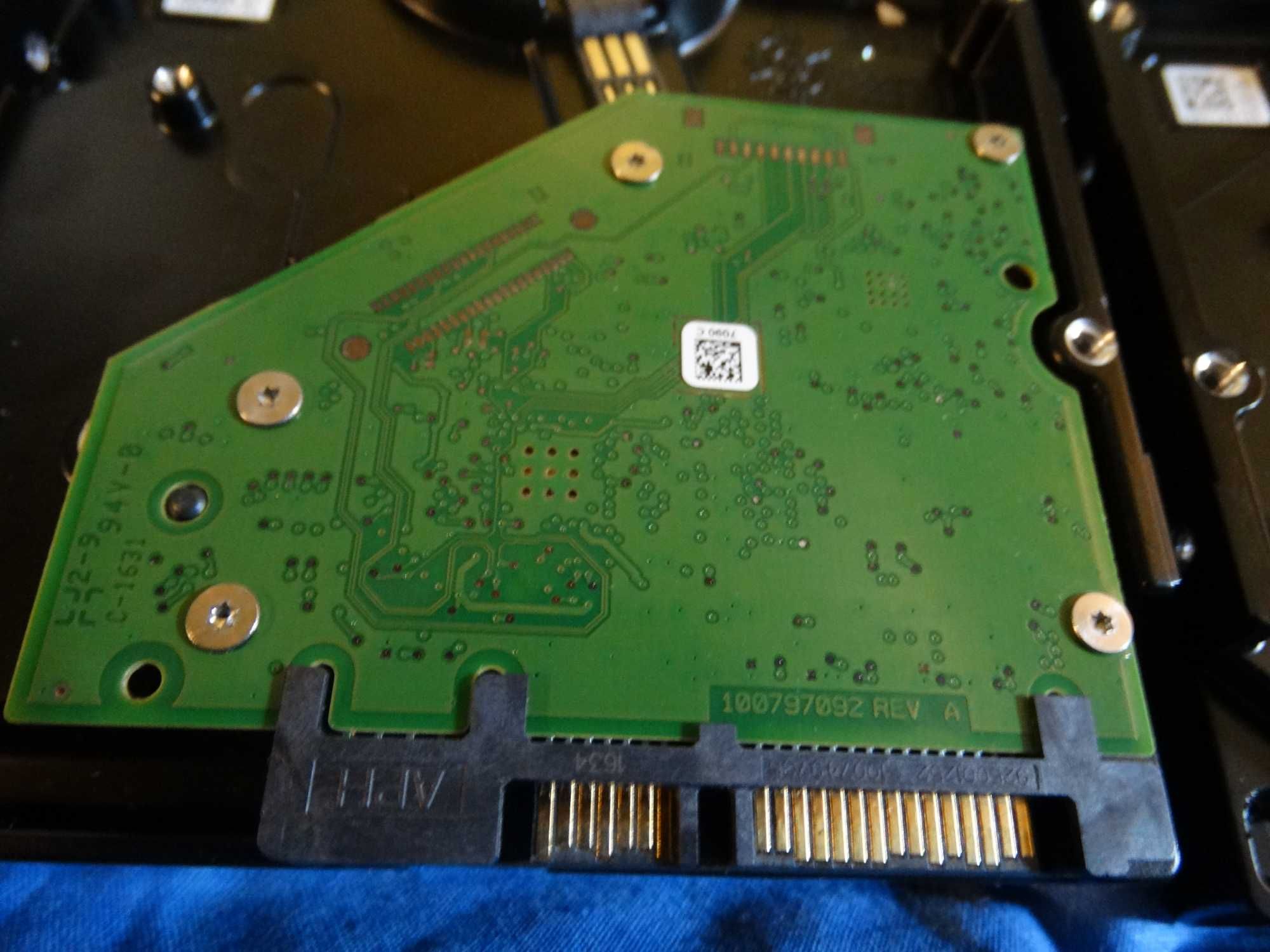 HDD 4TB Seagate ST4000DM005. Не рабочие.