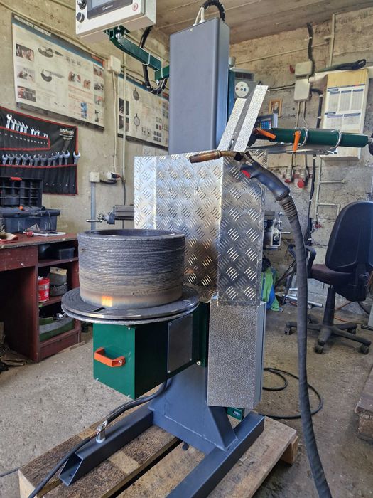 Programowalny pozycjoner spawalniczy, automatyczne napawanie,