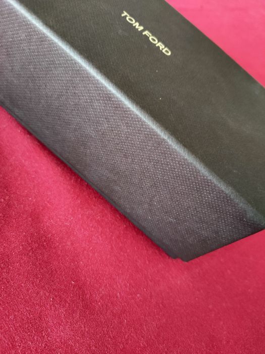 Caixa de óculos Tom Ford