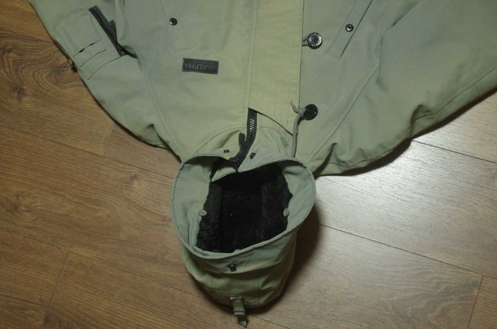 Куртка Alpha Industries Extreme Cold Weather parka оригінал S Розмір