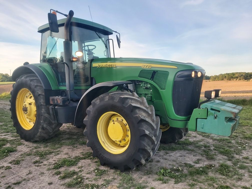 John Deere 8220 Rok prod 2002