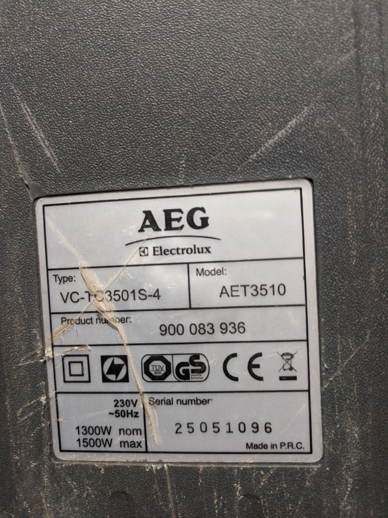 Пилосос AEG Electrolux AET3510 на запчастини