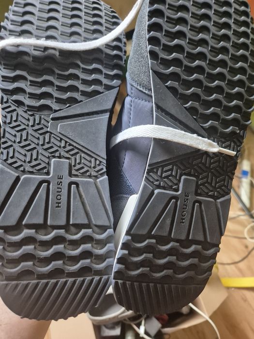 Sprzedam buty sportowe 44