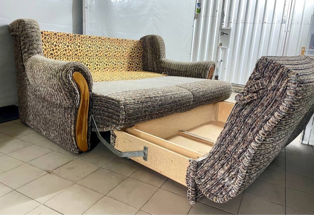 Диван "Бумеранг" 2х-сп. розкладний вперед в ідеальному стані. ДОСТАВКА