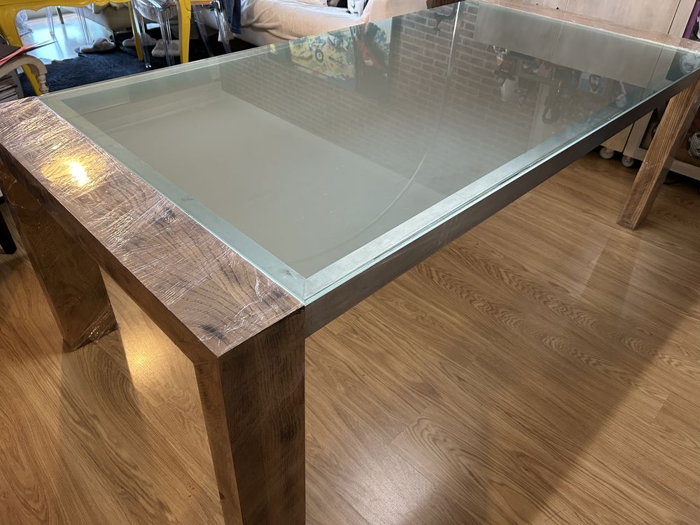 Mesa de jantar em vidro e madeira 221x105
