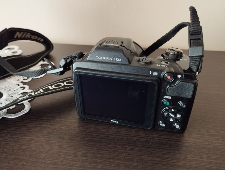 Aparat Nikon Coolpix L120