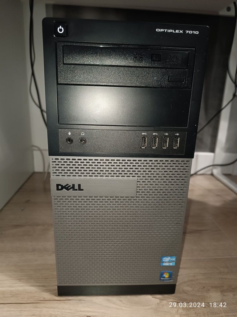 Komputer pc Dell Optiplex 7010 GT1030 + monitoring LED Samsung