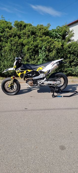 Husqvarna 701 Super Moto A2 przebieg 4500km Polecam