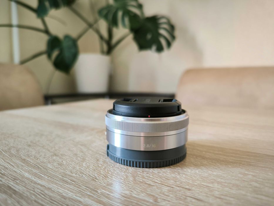 Sony 16 f/2.8 ! Блинчик ! Идеальное состояние ! Байонет Е (NEX, Alpha)