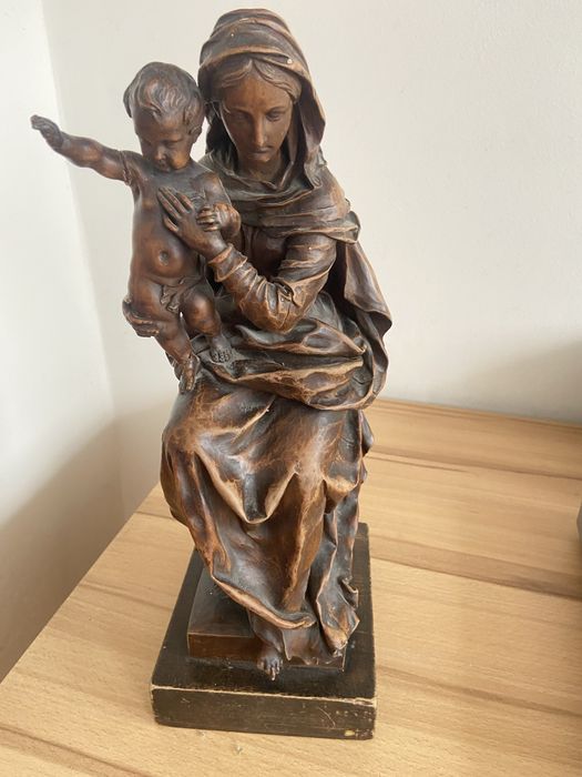 Stara drewniana figurka Madonna z Dzeciatkiem 1893r.