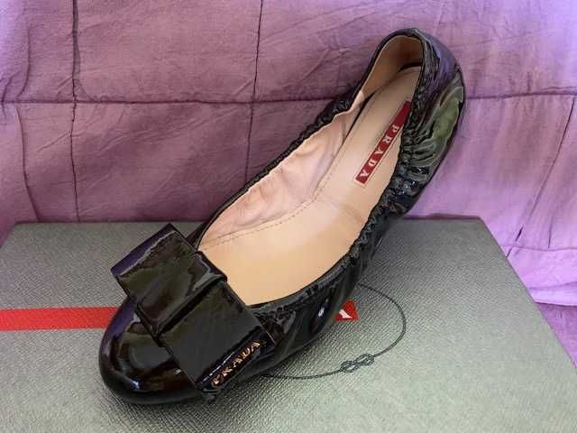 Балетки Prada, 37р., чорні лаковані, нові, в оригінальній коробці