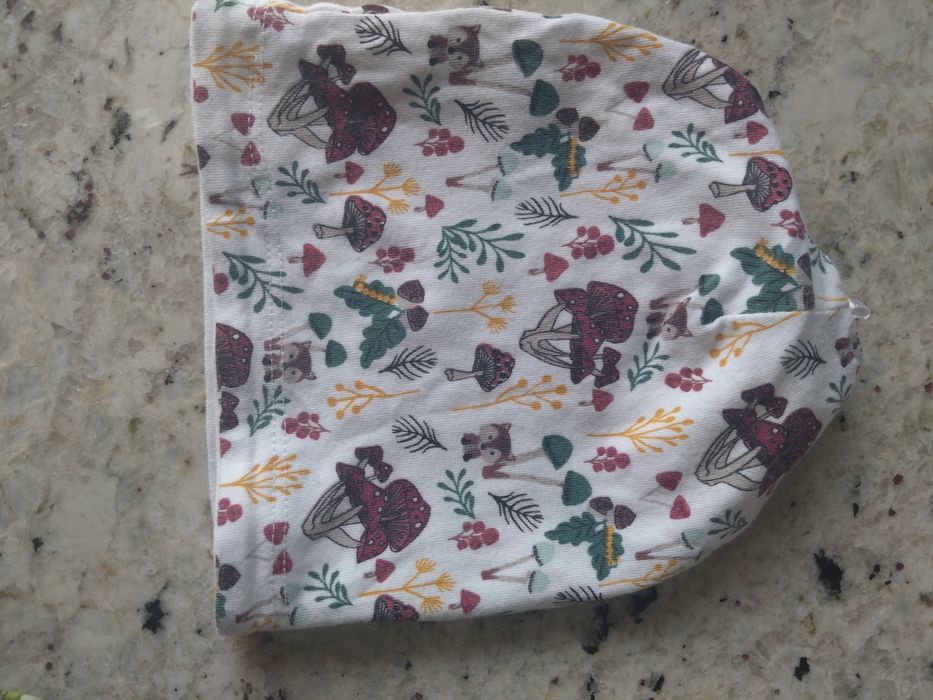 Czapeczka czapka wiosenna letnia dla niemowlaka grzybki liski liść 50