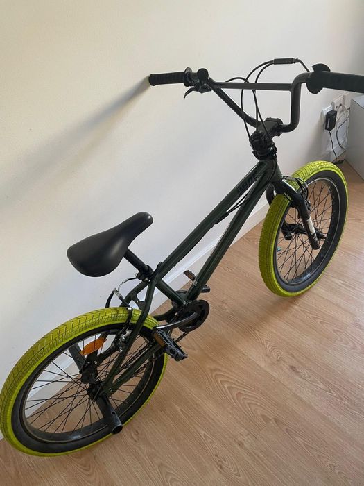 Bicicleta BMX Decatlon