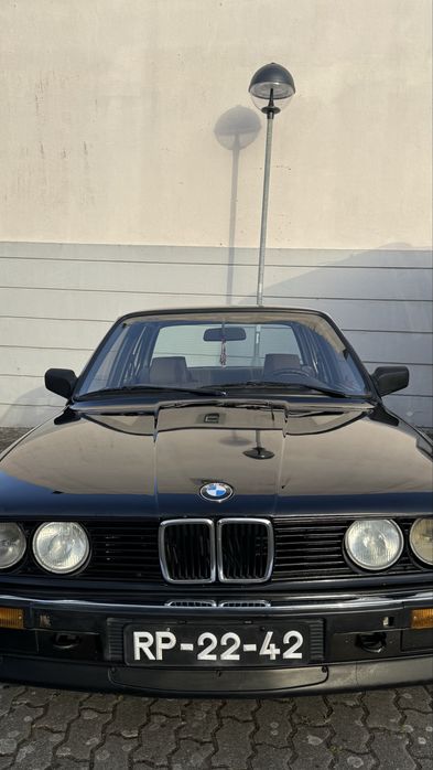 BMW E30 316 Clássico