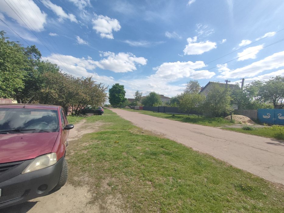 Будинок зі зручностями 10 км від міста