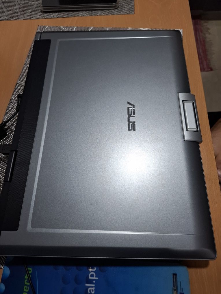 Vendo Portátil Asus
