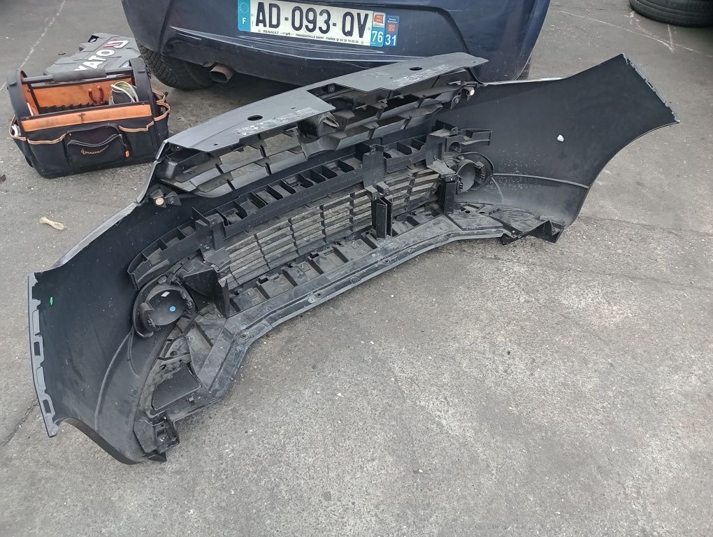 Dacia Lodgy Dokker zderzak przod