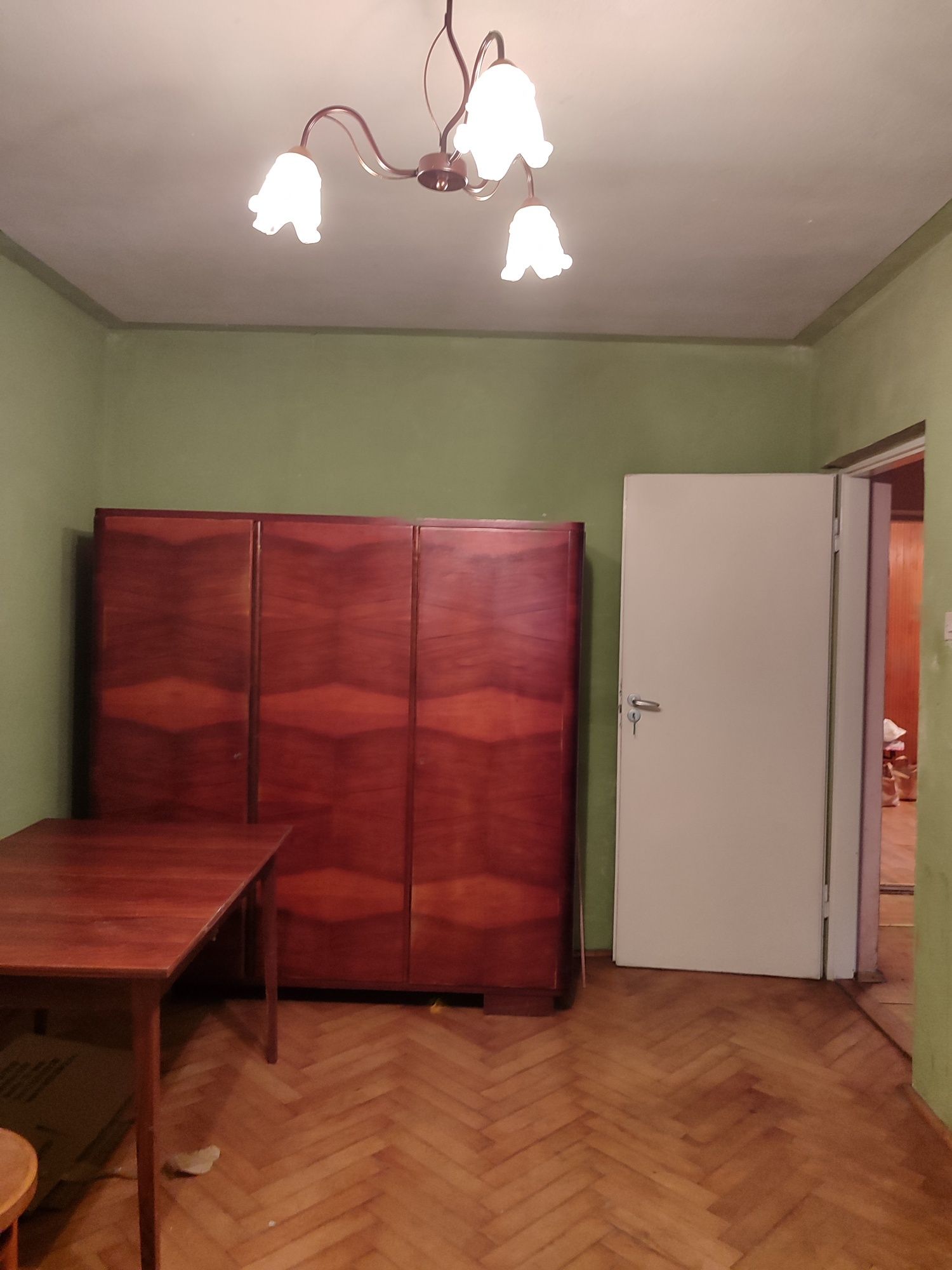 Szafka fornitowana