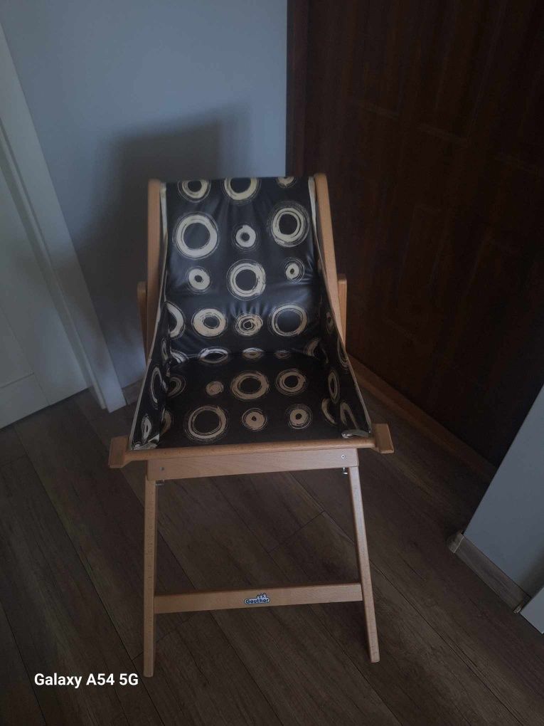 Geuther- drewniane krzesełko do karmienia