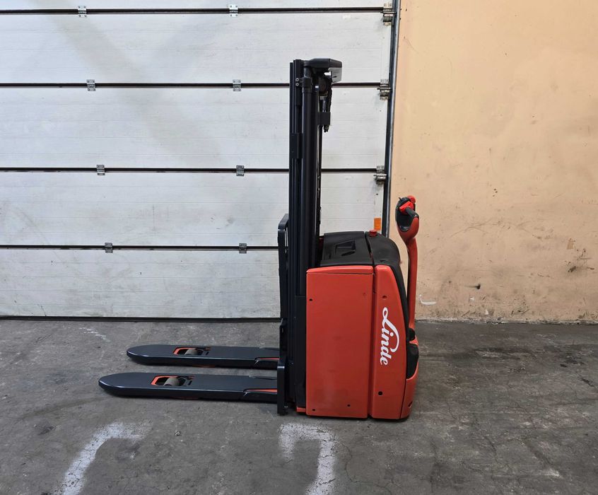 Штабелер самохідний Linde 1.4 тонни, підйом 4,352 метра, 2020 р.