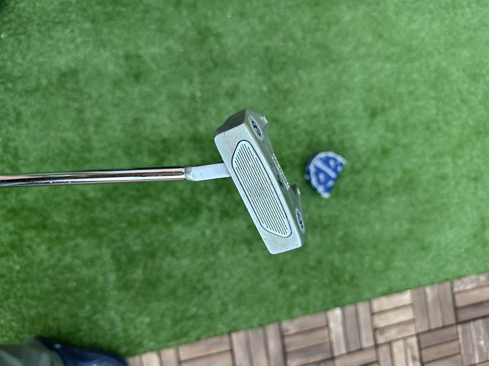 Putt Taylormade.