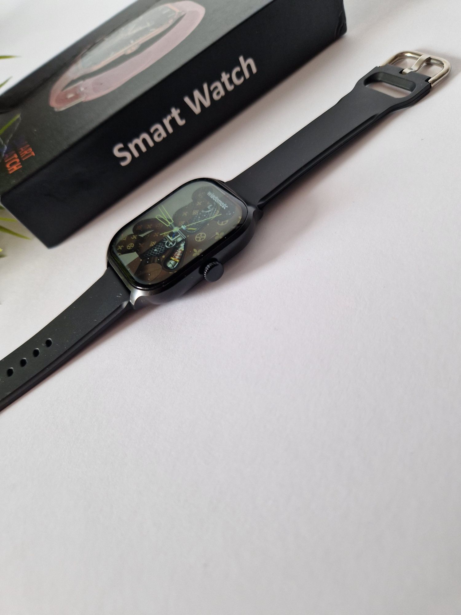 Smartwatch hk9, w pełnym komplecie, nowy